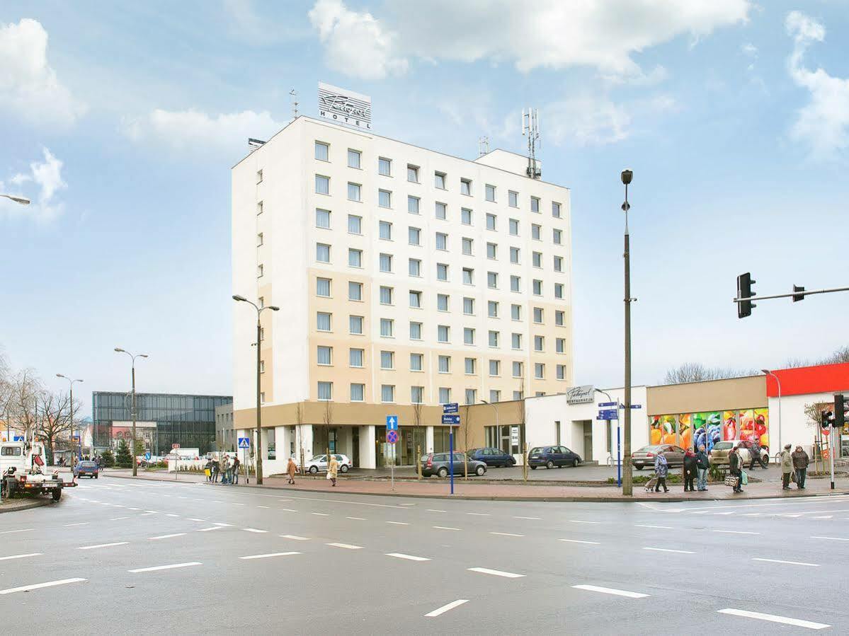 Hotel Petropol Plock Luaran gambar